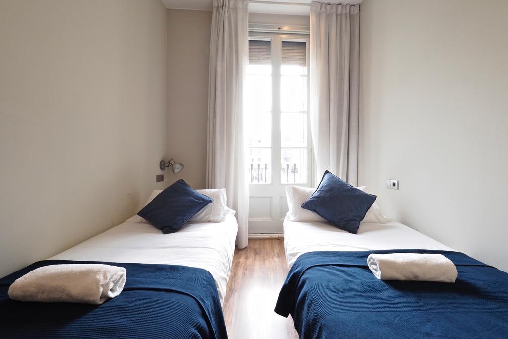 Gracia Terrace Design Apartment บาร์เซโลนา ภายนอก รูปภาพ