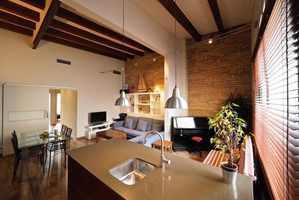 Gracia Terrace Design Apartment บาร์เซโลนา ภายนอก รูปภาพ