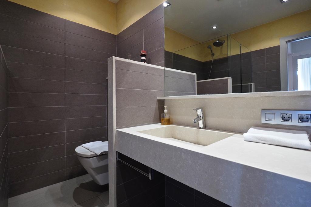 Gracia Terrace Design Apartment บาร์เซโลนา ภายนอก รูปภาพ