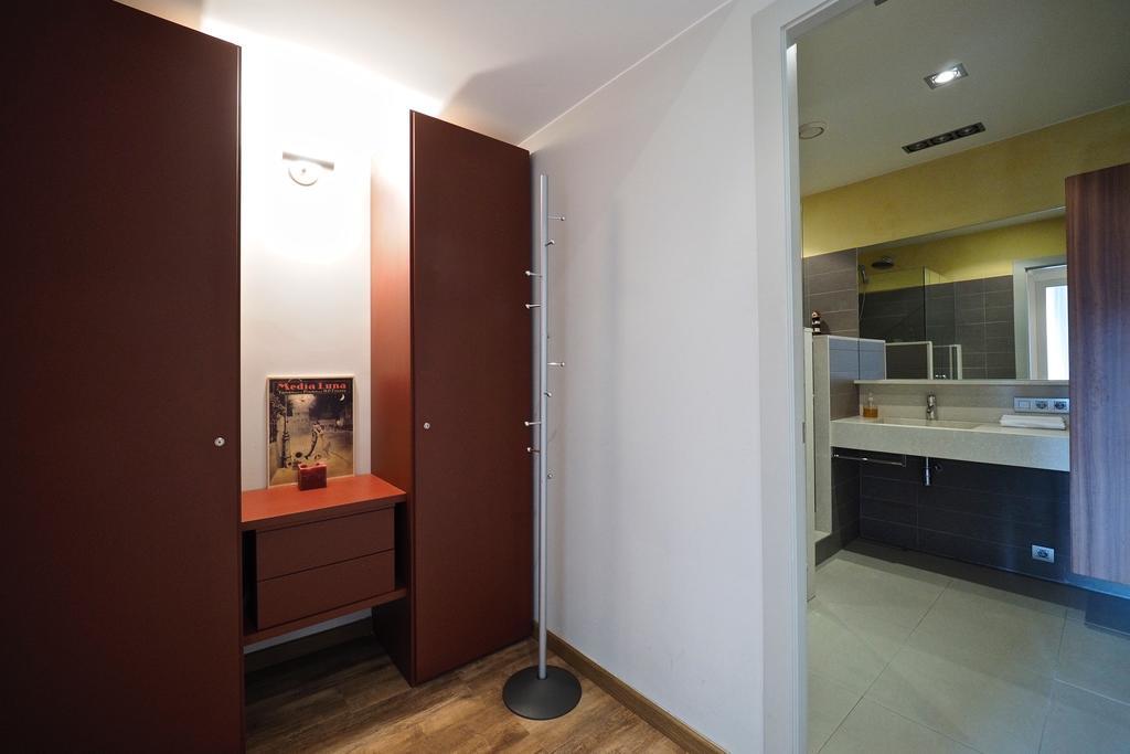 Gracia Terrace Design Apartment บาร์เซโลนา ภายนอก รูปภาพ