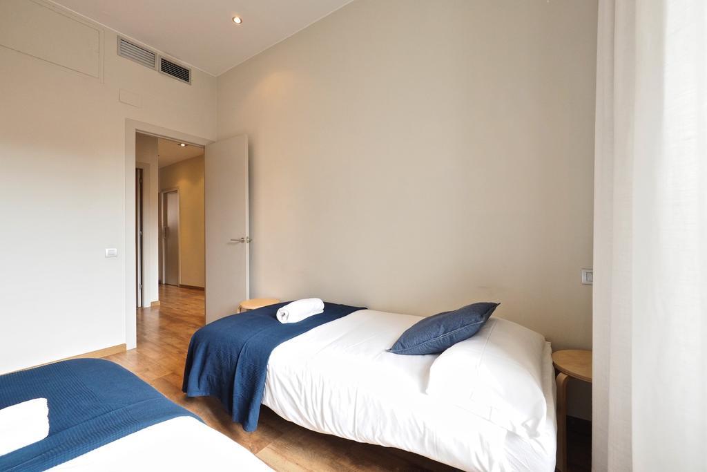 Gracia Terrace Design Apartment บาร์เซโลนา ภายนอก รูปภาพ