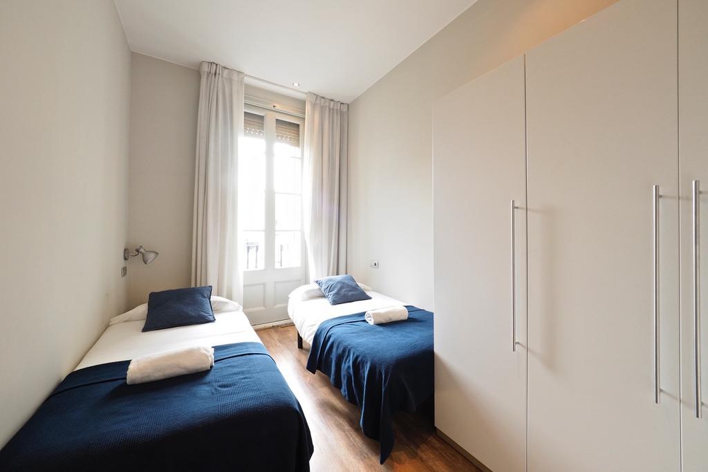 Gracia Terrace Design Apartment บาร์เซโลนา ภายนอก รูปภาพ