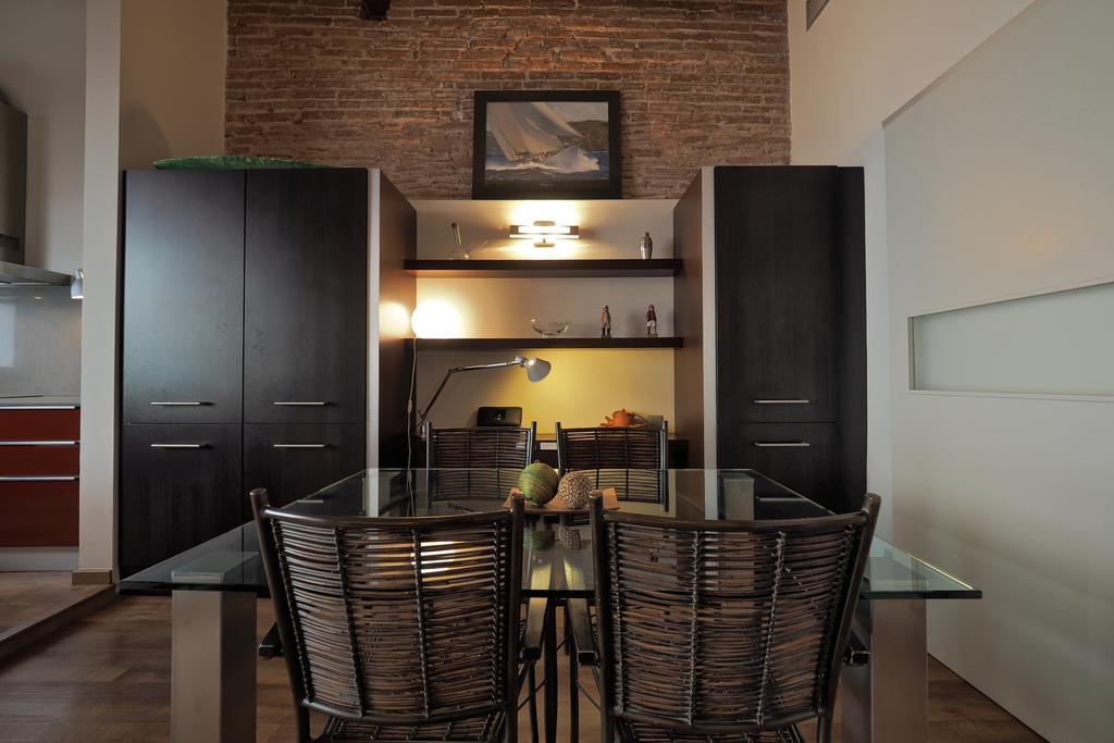 Gracia Terrace Design Apartment บาร์เซโลนา ภายนอก รูปภาพ
