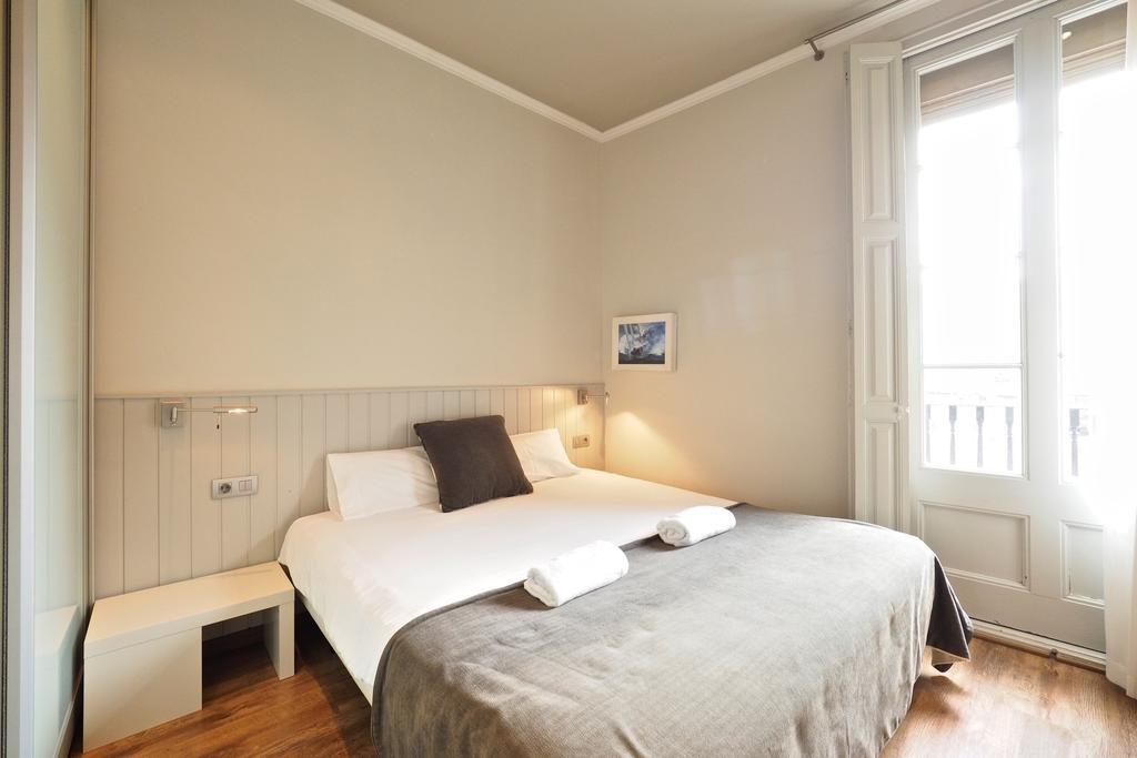 Gracia Terrace Design Apartment บาร์เซโลนา ภายนอก รูปภาพ